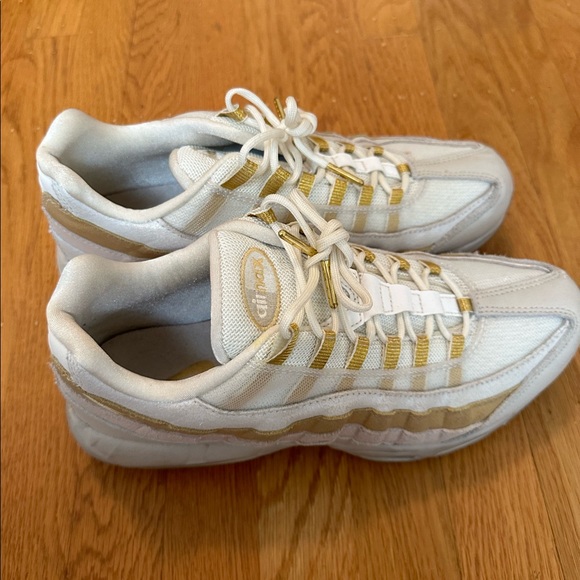 Nike Shoes - Nike Air Max 95